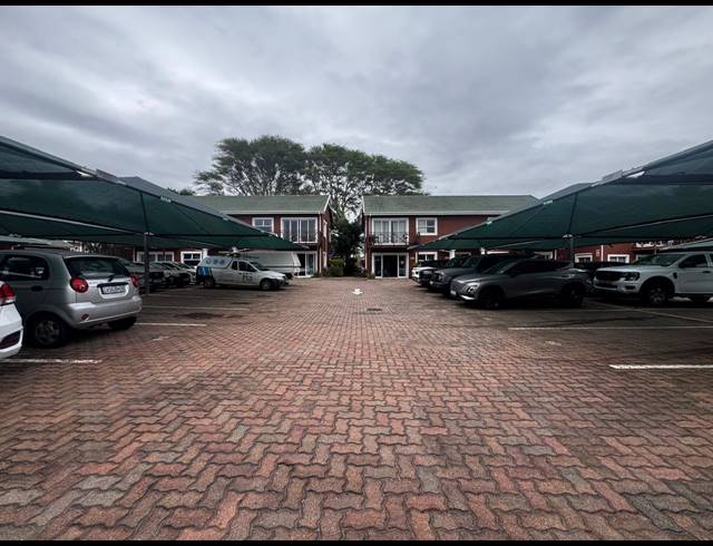 77M² OFFICE TO LET IN MOUNT EDGECOMBE